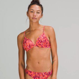 NWT lululemon waterside swim top D